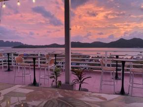 Sunburn Suites and Rooftop Bar